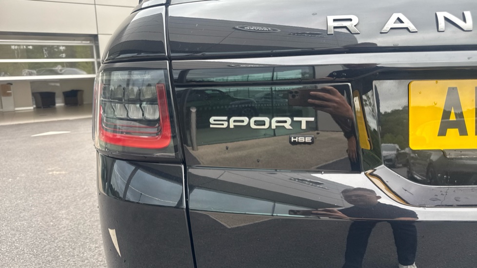 Land Rover Range Rover Sport 3.0 D250 HSE Silver 5dr Auto Diesel Estate - Image 19