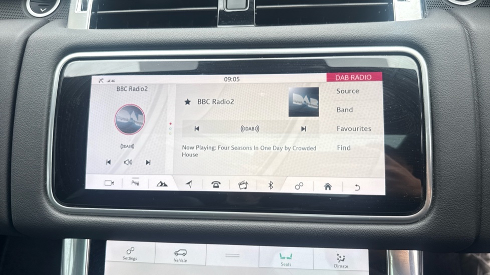 Land Rover Range Rover Sport 3.0 D250 HSE Silver 5dr Auto Diesel Estate - Image 24