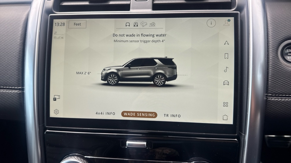 Land Rover Discovery 3.0 D300 R-Dynamic HSE 5dr Auto Diesel Station Wagon - Image 50