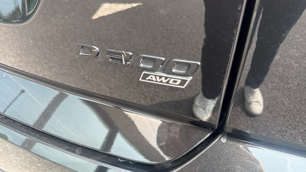 Jaguar E-Pace 2.0 D200 R-Dynamic SE 5dr Auto Diesel Estate - Image 21