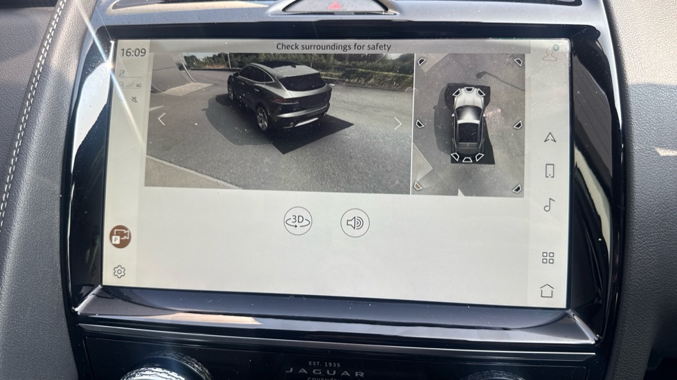 Jaguar E-Pace 2.0 D200 R-Dynamic SE 5dr Auto Diesel Estate - Image 42
