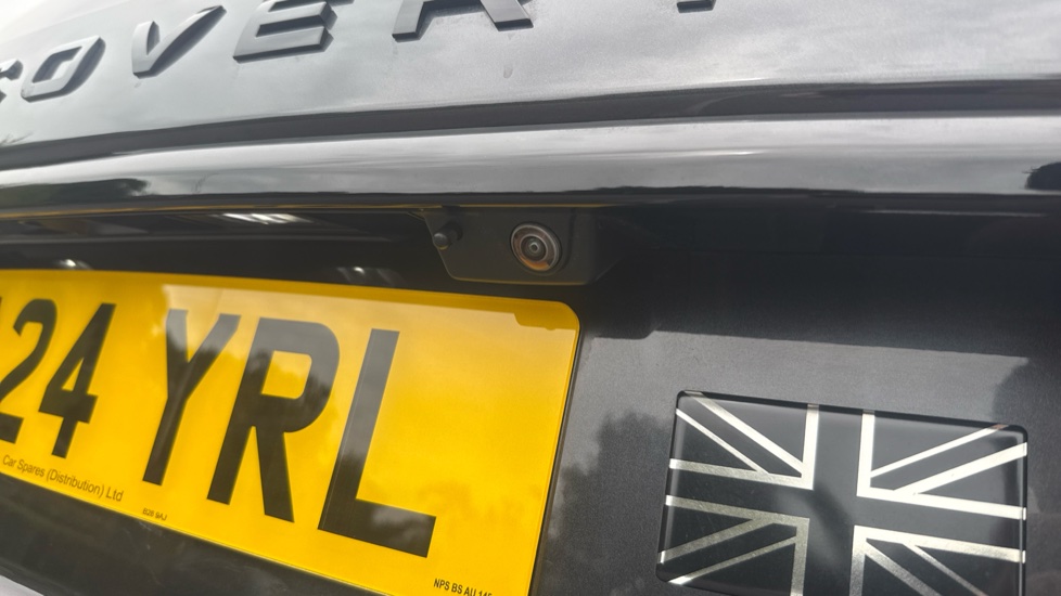 Land Rover Discovery Sport 2.0 D200 Dynamic HSE 5dr Auto [5 Seat] Diesel Station Wagon - Image 30