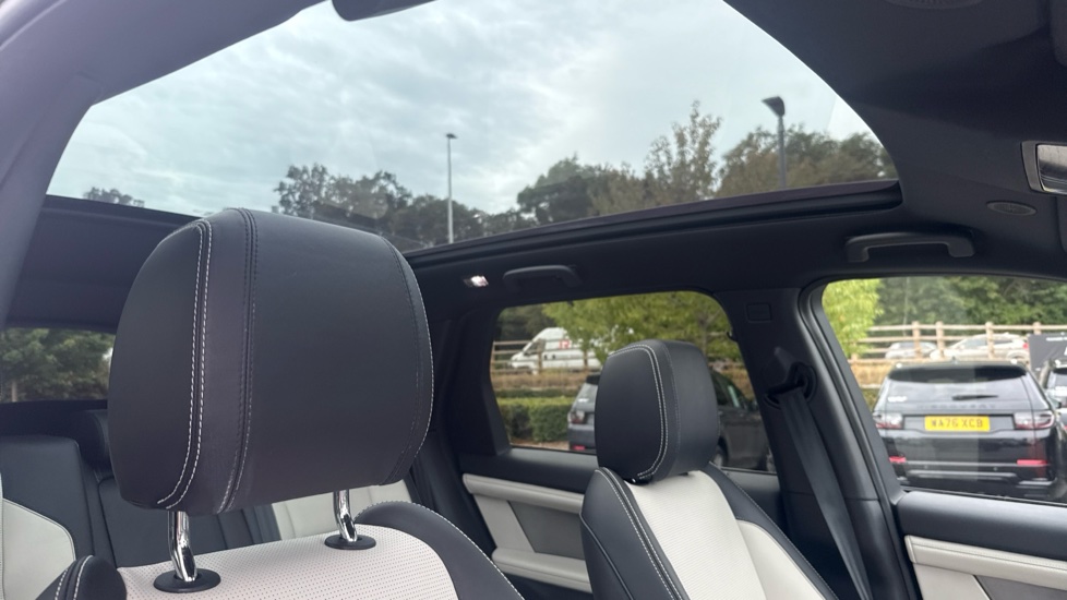 Land Rover Discovery Sport 2.0 D200 Dynamic HSE 5dr Auto [5 Seat] Diesel Station Wagon - Image 48