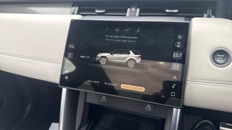 Land Rover Discovery Sport 2.0 D200 Dynamic HSE 5dr Auto [5 Seat] Diesel Station Wagon - Image 65