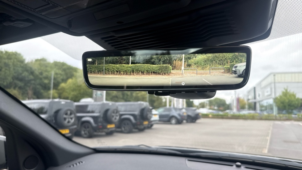 Land Rover Discovery Sport 2.0 D200 Dynamic HSE 5dr Auto [5 Seat] Diesel Station Wagon - Image 72