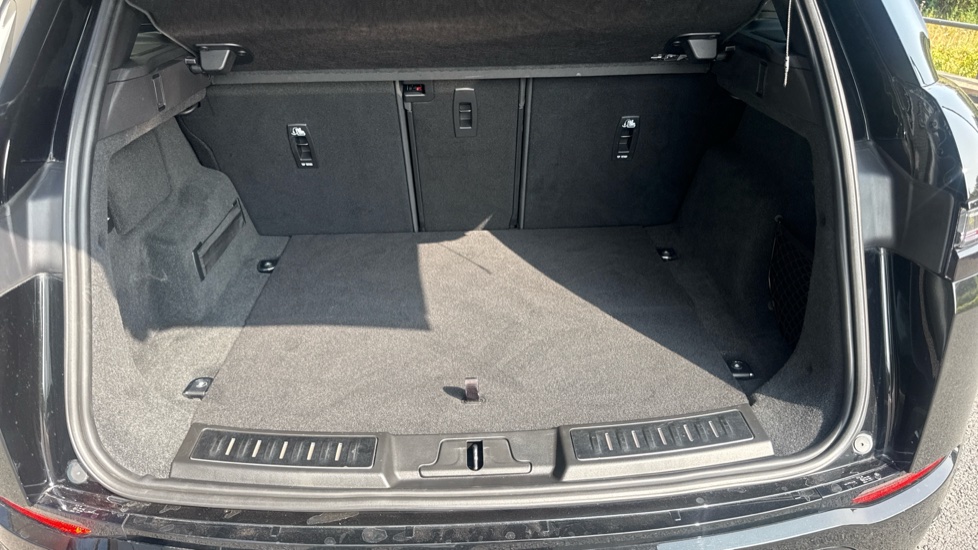 Land Rover Range Rover Evoque 1.5 P300e Autobiography 5dr Auto Hatchback - Image 10