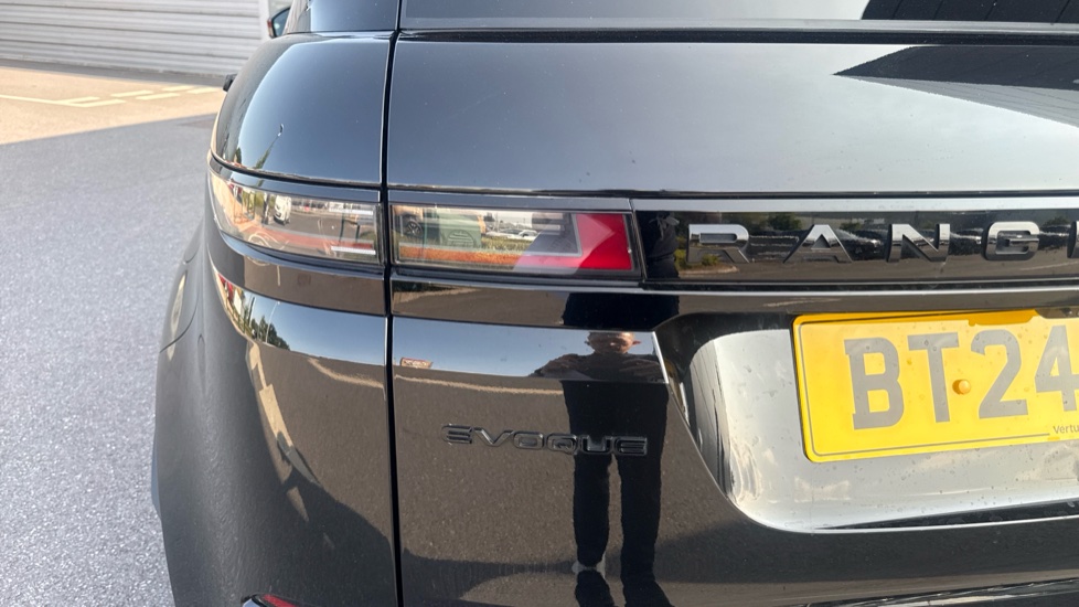 Land Rover Range Rover Evoque 1.5 P300e Autobiography 5dr Auto Hatchback - Image 19