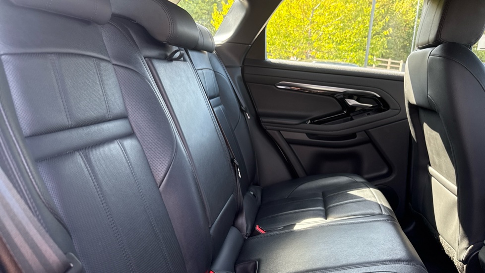 Land Rover Range Rover Evoque 1.5 P300e R-Dynamic S 5dr Auto Hatchback - Image 35