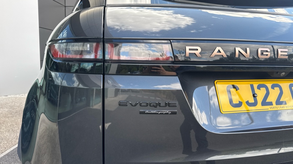 Land Rover Range Rover Evoque 2.0 D200 Autobiography 5dr Auto Diesel Hatchback - Image 19