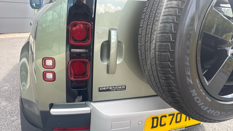Land Rover Defender 2.0 D240 First Edition 110 5dr Auto [7 Seat] Diesel Estate - Image 19