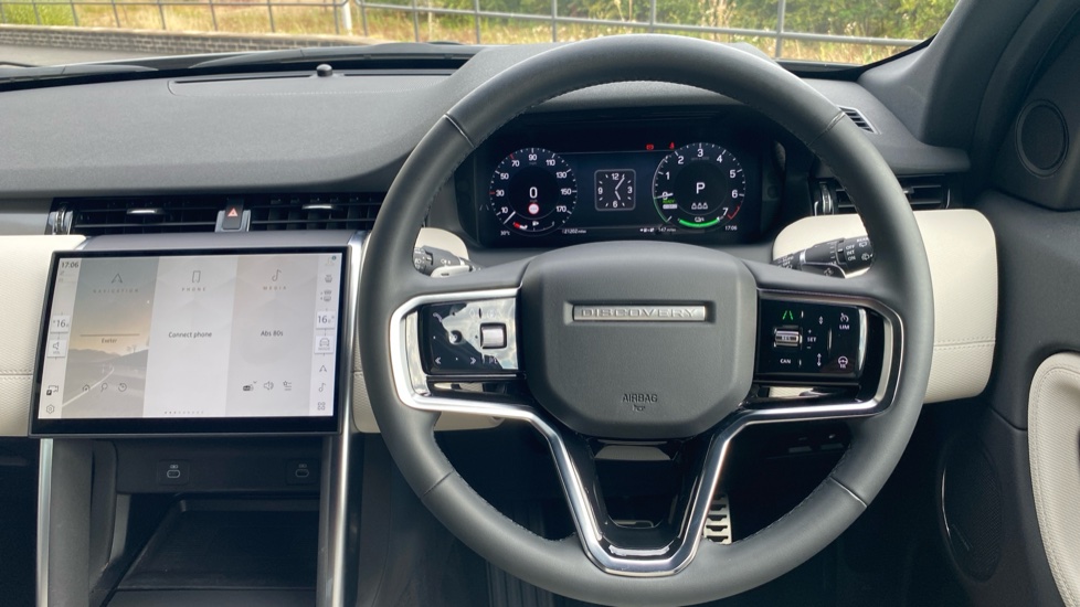 Land Rover Discovery Sport 1.5 P270e Dynamic SE 5dr Auto [5 Seat] Station Wagon - Image 15