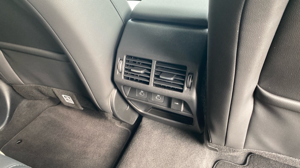 Land Rover Discovery Sport 1.5 P270e Dynamic SE 5dr Auto [5 Seat] Station Wagon - Image 18