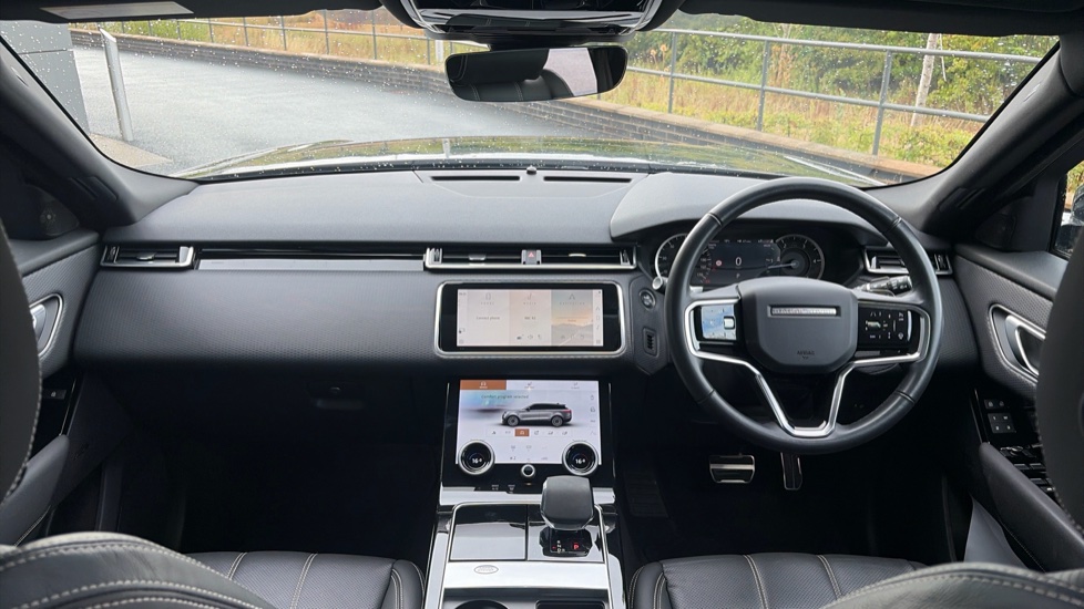 Land Rover Range Rover Velar 3.0 D300 MHEV R-Dynamic SE 5dr Auto Diesel Estate - Image 9