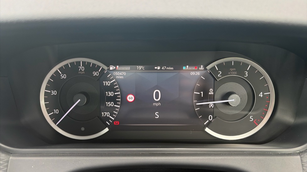 Land Rover Range Rover Velar 3.0 D300 MHEV R-Dynamic SE 5dr Auto Diesel Estate - Image 16