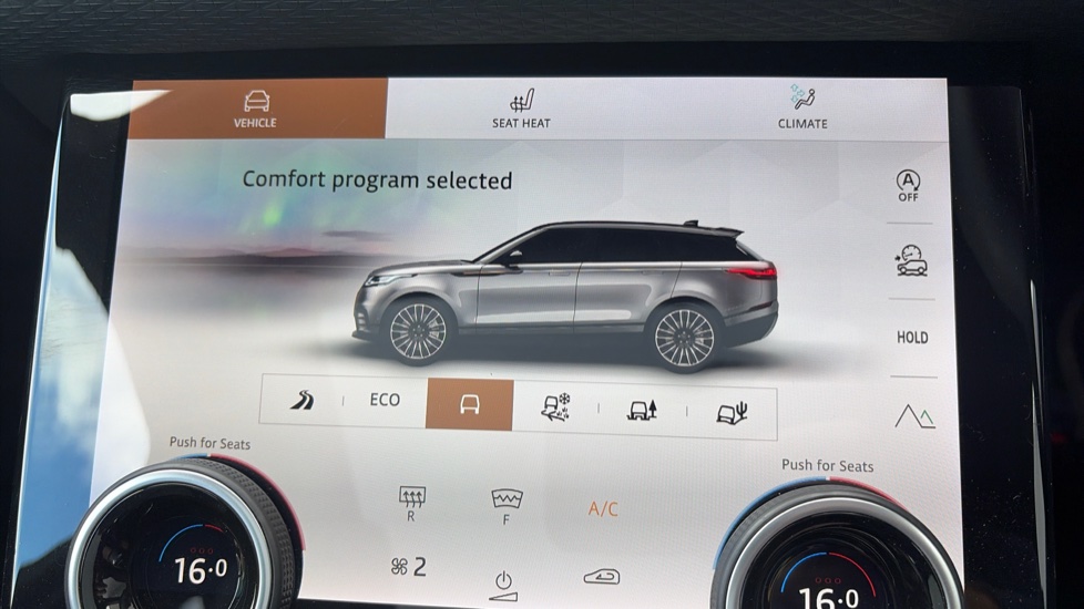 Land Rover Range Rover Velar 3.0 D300 MHEV R-Dynamic SE 5dr Auto Diesel Estate - Image 46