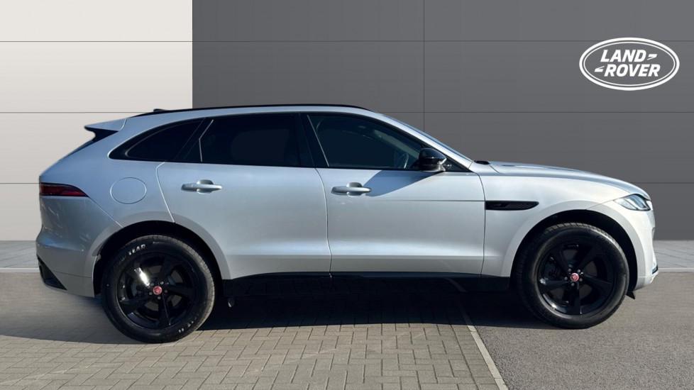 Jaguar F-Pace 2.0 P400e R-Dynamic Black 5dr Auto AWD Estate - Image 5