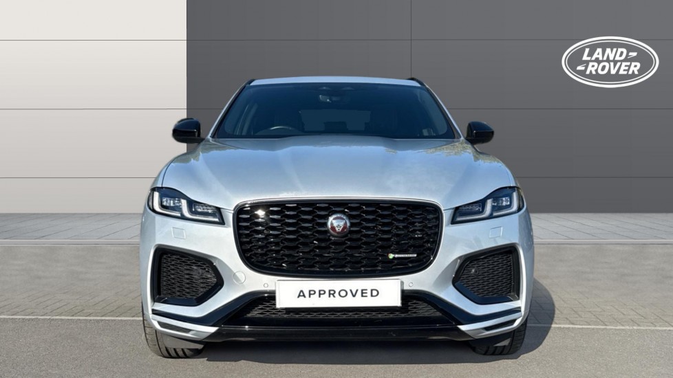 Jaguar F-Pace 2.0 P400e R-Dynamic Black 5dr Auto AWD Estate - Image 7