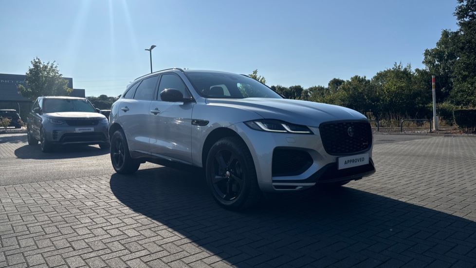 Jaguar F-Pace 2.0 P400e R-Dynamic Black 5dr Auto AWD Estate - Image 22