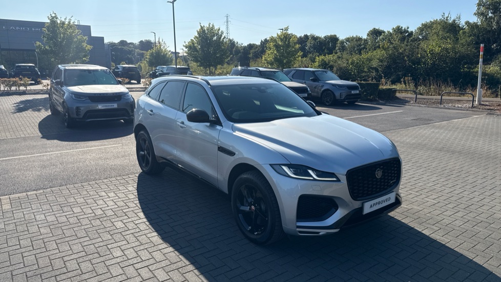 Jaguar F-Pace 2.0 P400e R-Dynamic Black 5dr Auto AWD Estate - Image 23