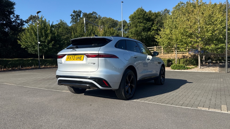 Jaguar F-Pace 2.0 P400e R-Dynamic Black 5dr Auto AWD Estate - Image 24
