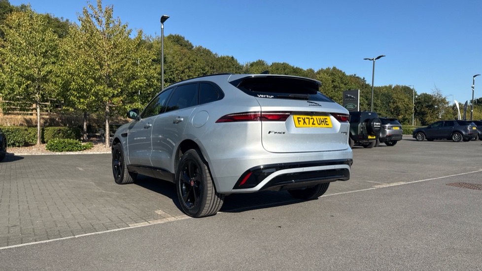 Jaguar F-Pace 2.0 P400e R-Dynamic Black 5dr Auto AWD Estate - Image 26