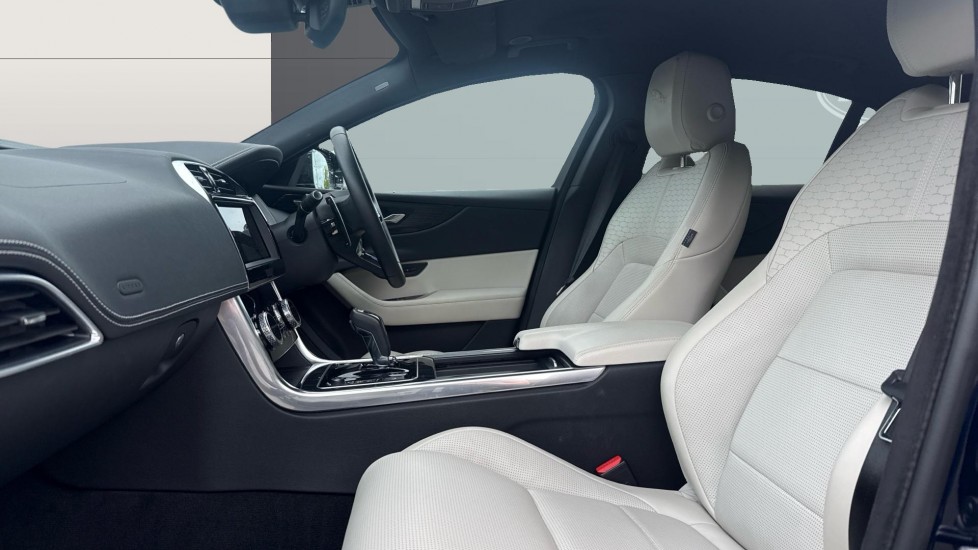 Jaguar XE 2.0 P250 R-Dynamic HSE Black 4dr Auto Petrol Saloon - Image 3