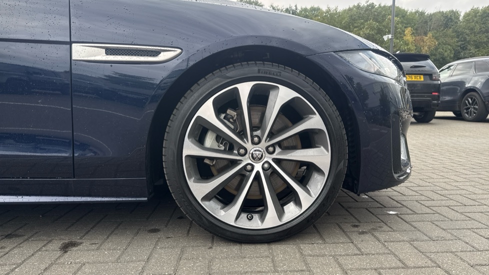 Jaguar XE 2.0 P250 R-Dynamic HSE Black 4dr Auto Petrol Saloon - Image 8