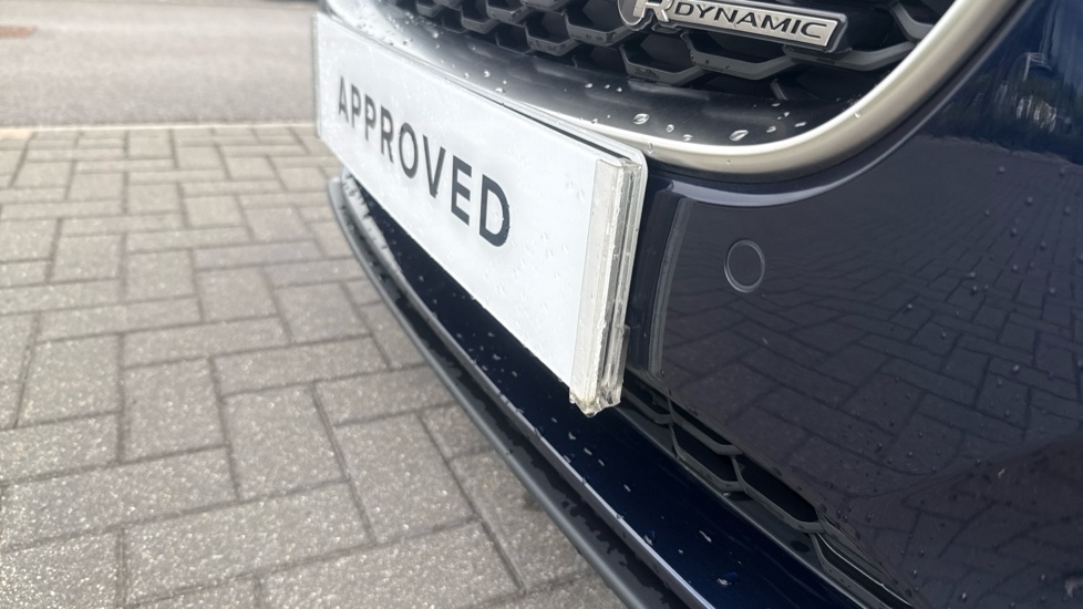 Jaguar XE 2.0 P250 R-Dynamic HSE Black 4dr Auto Petrol Saloon - Image 34