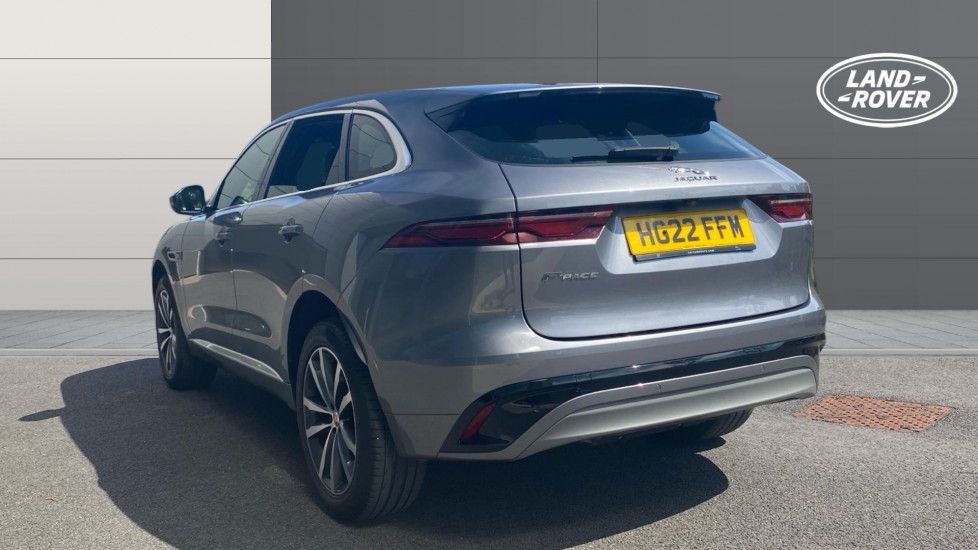 Jaguar F-Pace 2.0 D200 R-Dynamic SE 5dr Auto AWD Diesel Estate - Image 2