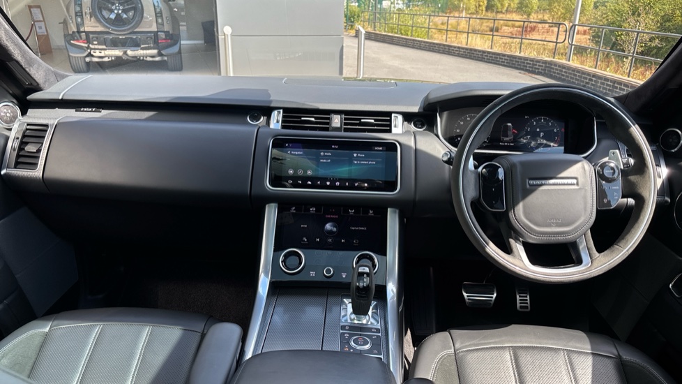Land Rover Range Rover Sport 3.0 P400 HST 5dr Auto Petrol Estate - Image 9