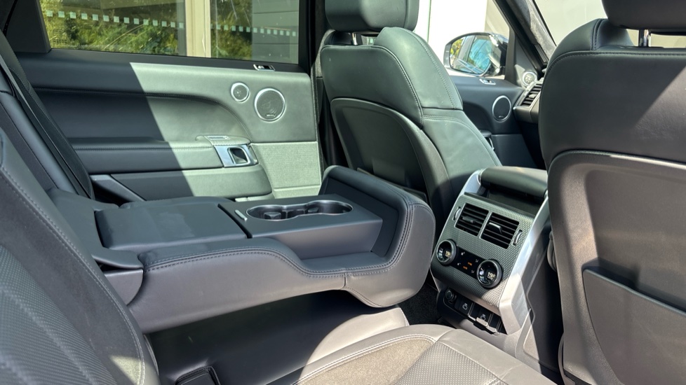 Land Rover Range Rover Sport 3.0 P400 HST 5dr Auto Petrol Estate - Image 31