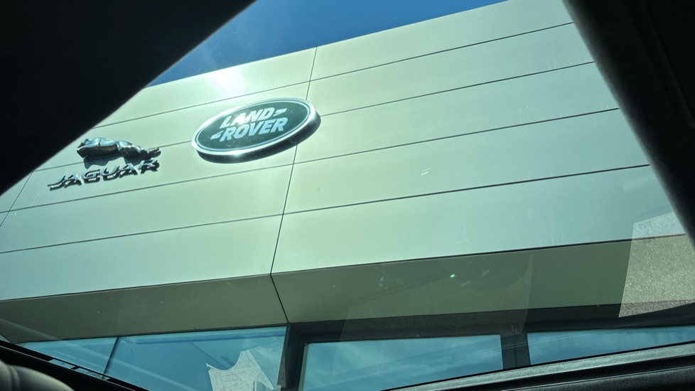 Land Rover Range Rover Sport 3.0 P400 HST 5dr Auto Petrol Estate - Image 34