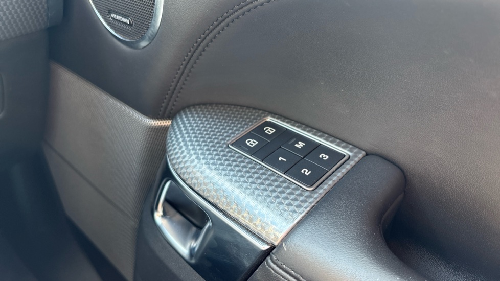 Land Rover Range Rover Sport 3.0 P400 HST 5dr Auto Petrol Estate - Image 42