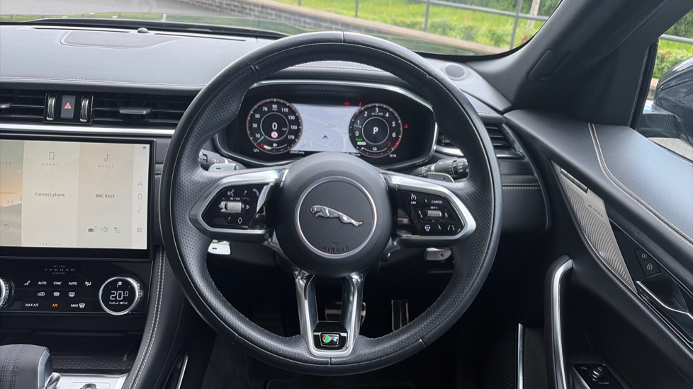 Jaguar F-Pace 2.0 P400e R-Dynamic HSE 5dr Auto AWD Estate - Image 15