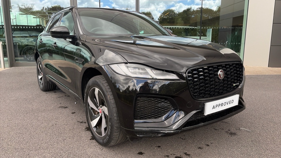 Jaguar F-Pace 2.0 P400e R-Dynamic HSE 5dr Auto AWD Estate - Image 22