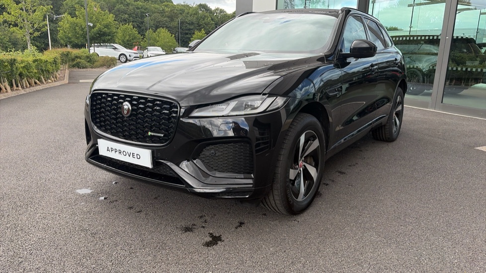 Jaguar F-Pace 2.0 P400e R-Dynamic HSE 5dr Auto AWD Estate - Image 23