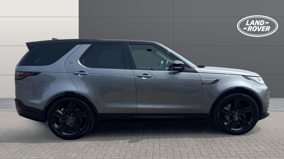 Land Rover Discovery 3.0 D300 Dynamic HSE 5dr Auto Diesel Station Wagon - Image 5