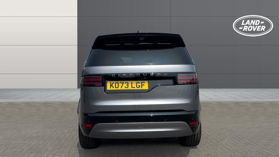 Land Rover Discovery 3.0 D300 Dynamic HSE 5dr Auto Diesel Station Wagon - Image 6