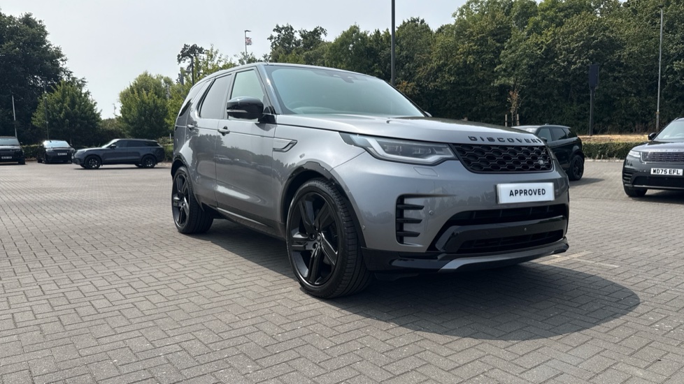 Land Rover Discovery 3.0 D300 Dynamic HSE 5dr Auto Diesel Station Wagon - Image 21