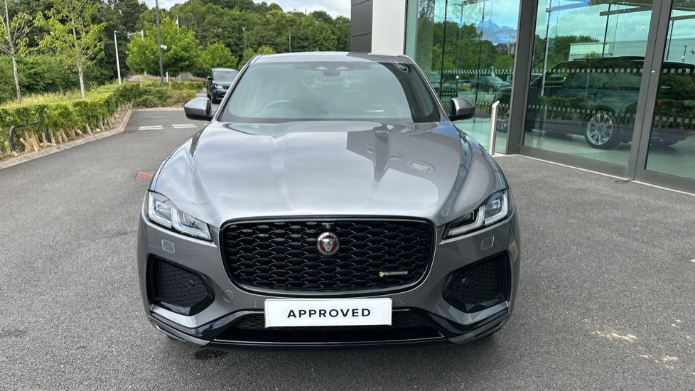 Jaguar F-Pace 2.0 D200 R-Dynamic HSE 5dr Auto AWD Diesel Estate - Image 22