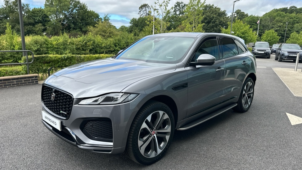 Jaguar F-Pace 2.0 D200 R-Dynamic HSE 5dr Auto AWD Diesel Estate - Image 23