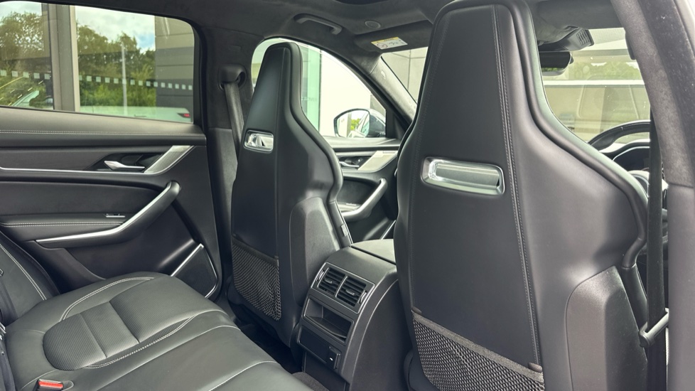 Jaguar F-Pace 2.0 D200 R-Dynamic HSE 5dr Auto AWD Diesel Estate - Image 27