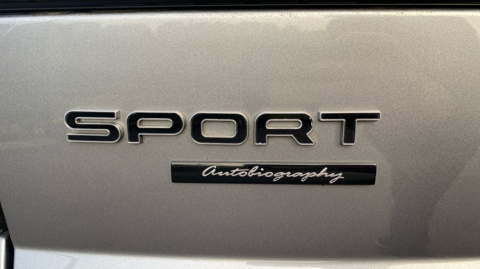 Land Rover Range Rover Sport 3.0 D300 Autobiography Dynamic 5dr Auto Diesel Estate - Image 21