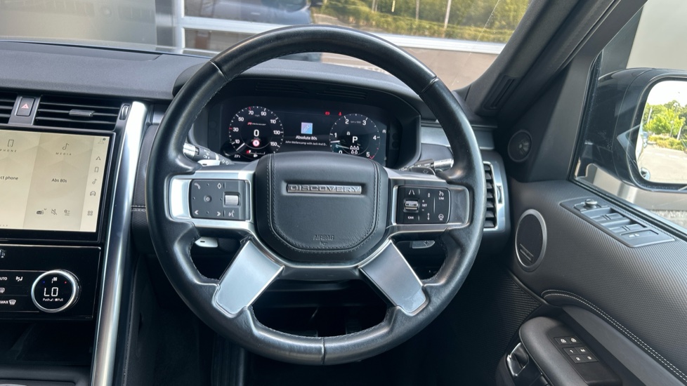 Land Rover Discovery 3.0 D300 R-Dynamic HSE 5dr Auto Diesel Station Wagon - Image 15