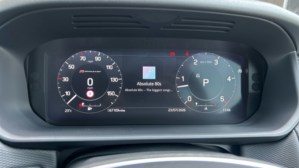 Land Rover Discovery 3.0 D300 R-Dynamic HSE 5dr Auto Diesel Station Wagon - Image 16