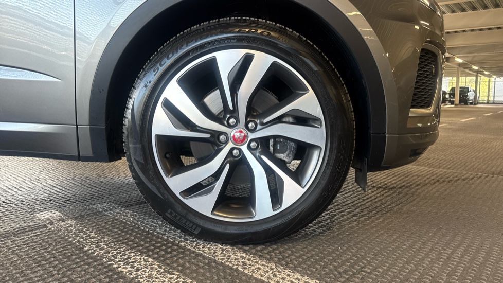 Jaguar E-Pace 2.0 D200 R-Dynamic HSE 5dr Auto Diesel Estate - Image 8