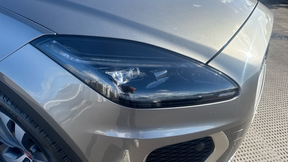 Jaguar E-Pace 2.0 D200 R-Dynamic HSE 5dr Auto Diesel Estate - Image 17