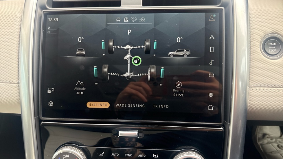 Land Rover Discovery 3.0 D350 Dynamic HSE 5dr Auto Diesel Station Wagon - Image 38