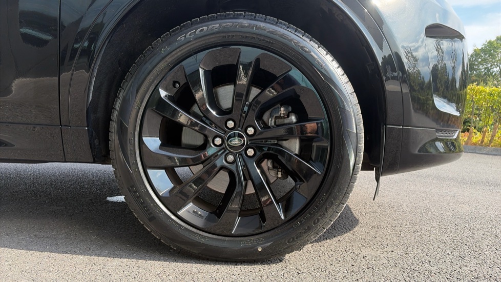 Land Rover Discovery Sport 2.0 D200 Urban Edition 5dr Auto [5 Seat] Diesel Station Wagon - Image 8