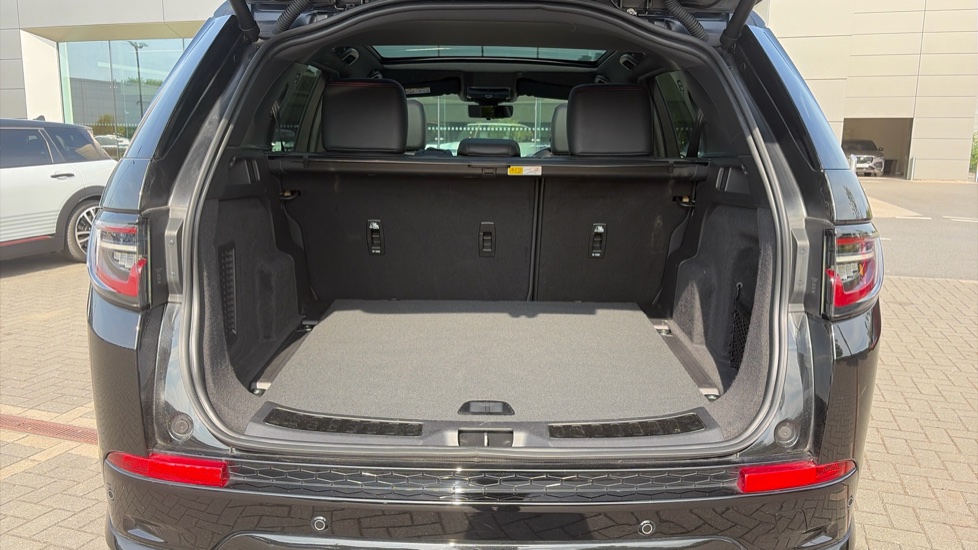 Land Rover Discovery Sport 2.0 D200 Urban Edition 5dr Auto [5 Seat] Diesel Station Wagon - Image 10